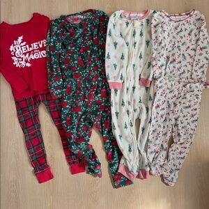 Toddler 3T girl holiday pajamas